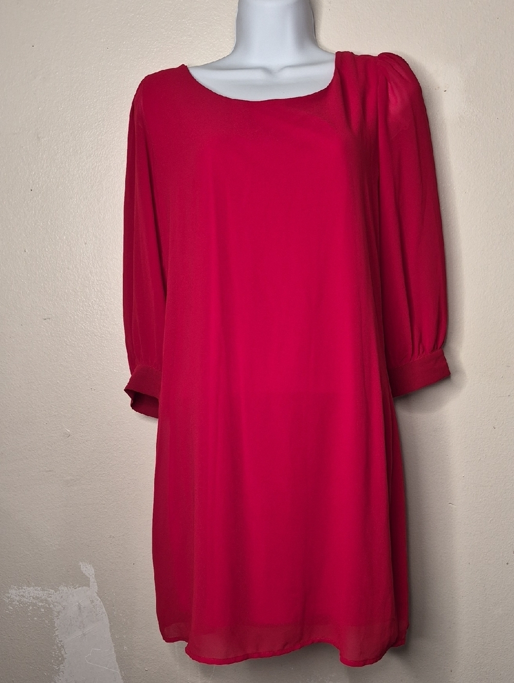 Women's Classic Scoop Neck Shift Dress - Bright Red